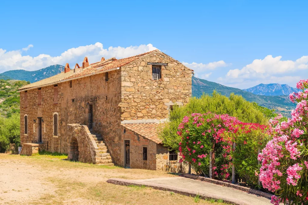 Haute-Corse Steingebäude und authentische Dörfer