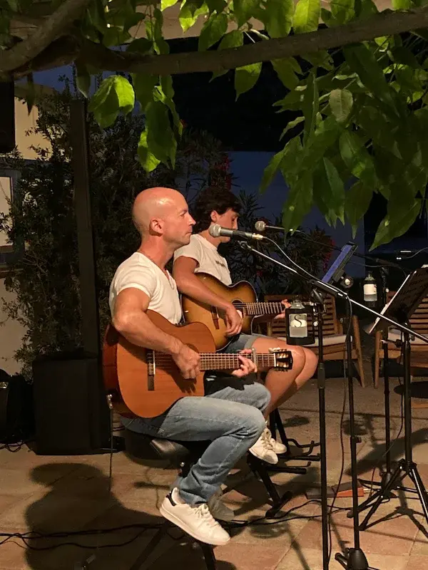 camping-u-casone-animation-et-evenement-sur-place Soirée animée et spectacle pour enfants au Camping U Casone, ambiance festive en Haute-Corse.