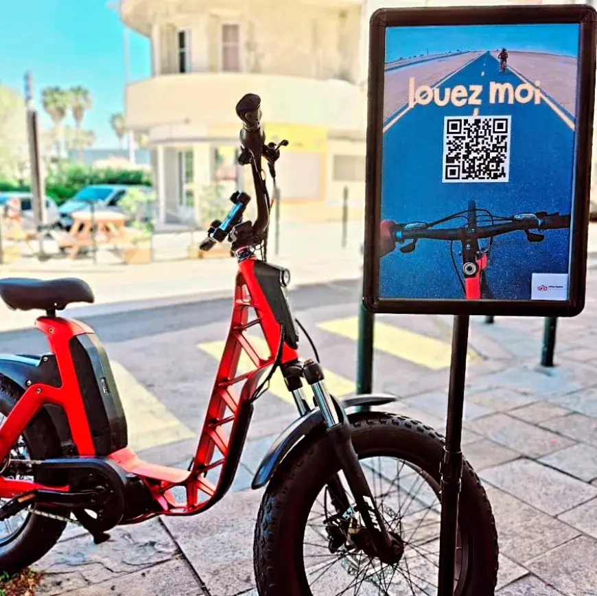 Vélo électrique XP Orizonte avec QR code de réservation à Bastia