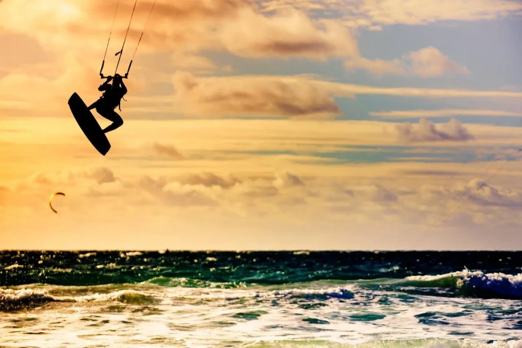 Kitesurf et windsurf : les meilleurs spots au Sud