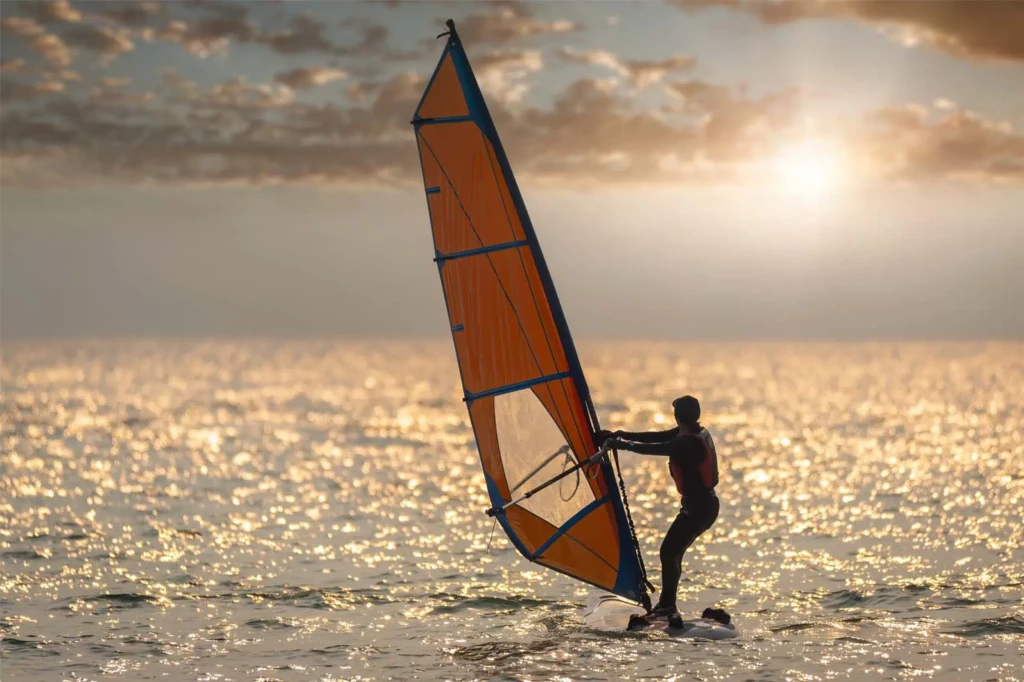Kitesurf et windsurf : les meilleurs spots au Sud